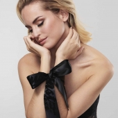 Черные ленты для связывания SILKY SENSUAL HANDCUFFS - Bijoux Indiscrets - купить с доставкой в Магнитогорске