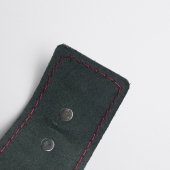 Черные кожаные наручники с красной строчкой - Crazy Handmade - купить с доставкой в Магнитогорске