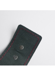 Черные кожаные наручники с красной строчкой - Crazy Handmade - купить с доставкой в Магнитогорске