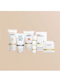 Набор YESforLOV La Trousse Enchantée в бежевой косметичке - YESforLOV - купить с доставкой в Магнитогорске