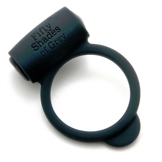Темно-серое эрекционное кольцо Vibrating Love Ring с вибрацией - Fifty Shades of Grey - в Магнитогорске купить с доставкой