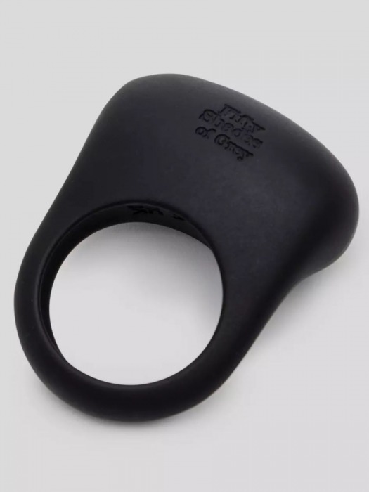 Черное эрекционное виброкольцо Sensation Rechargeable Vibrating Love Ring - Fifty Shades of Grey - в Магнитогорске купить с доставкой