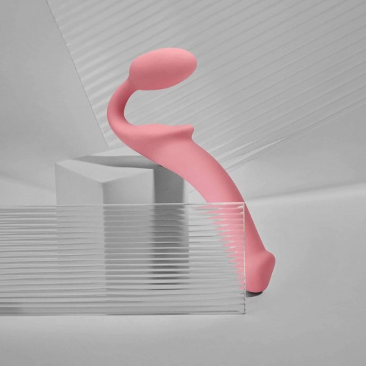 Розовый безремневой страпон Strap-on-me Semi-Realistic Bendable Strap-On size M - Strap-on-me - купить с доставкой в Магнитогорске