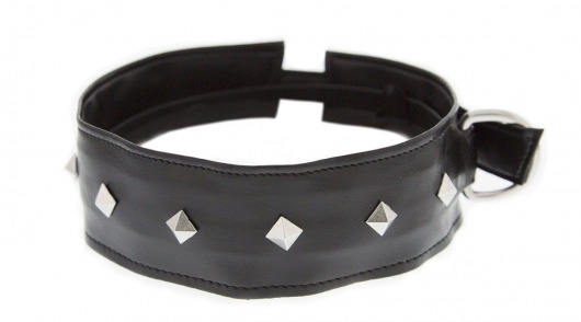 Полиуретановый ошейник с пуклями Collar with Studs - Blush Novelties - купить с доставкой в Магнитогорске