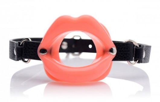 Кляп в форме губ Sissy Mouth Gag - XR Brands - купить с доставкой в Магнитогорске
